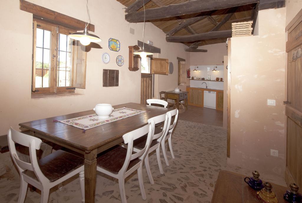 Murias de Rechivaldo Casa Rural Las Aguedas المظهر الخارجي الصورة